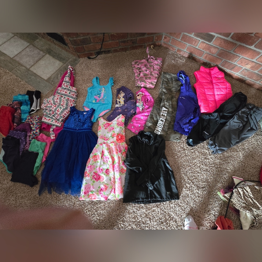 GIRLS SIZE 7/8 CLOTHING LOT